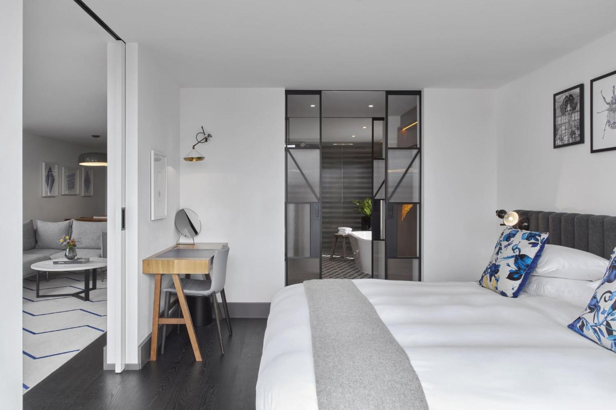 فندق كيمبتون دي ويت أمستردام المظهر الخارجي الصورة A room at the hotel