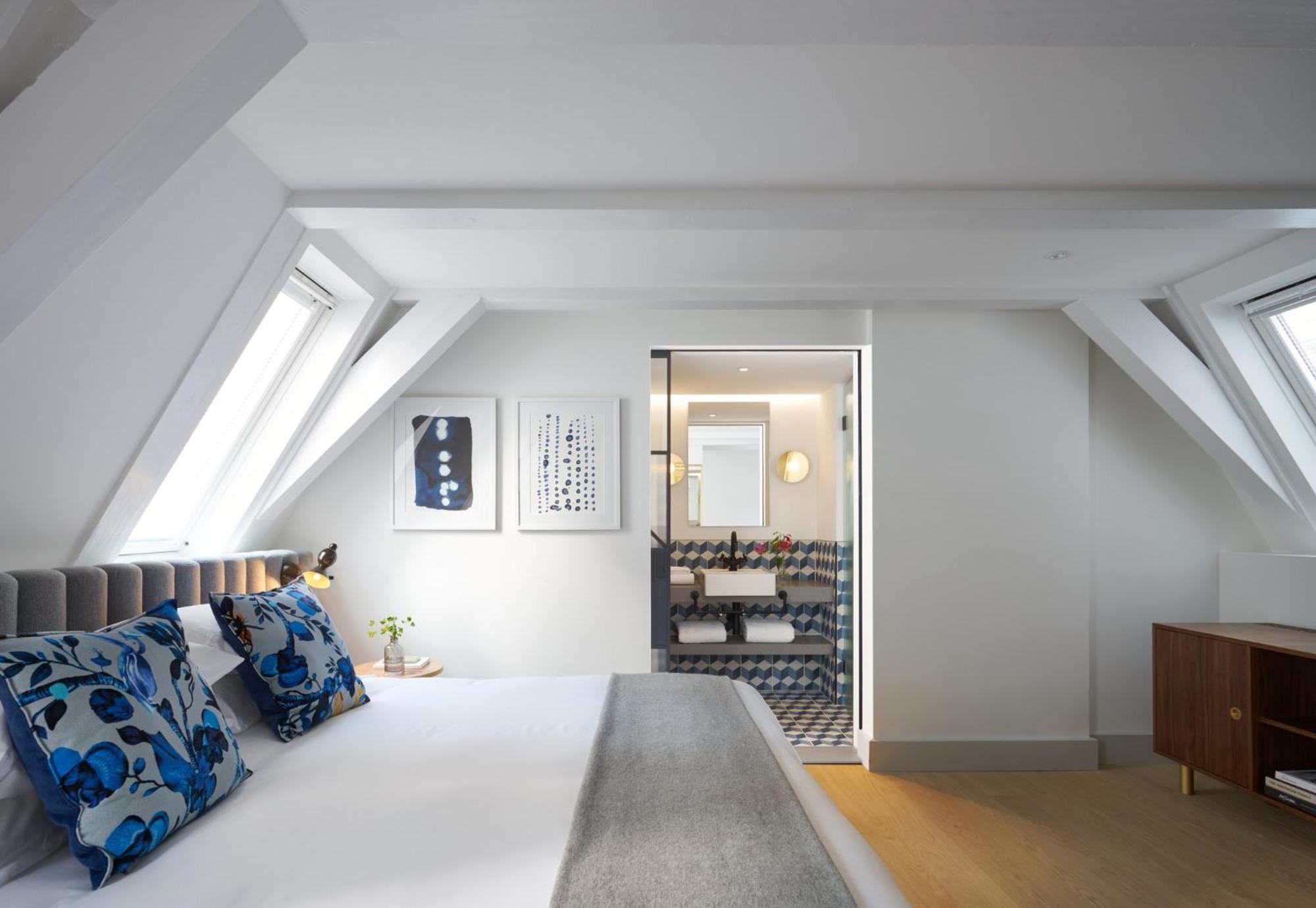 فندق كيمبتون دي ويت أمستردام المظهر الخارجي الصورة A bedroom at The Standard East Village